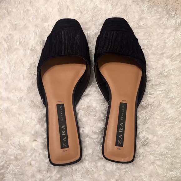 Zara Shoes - Black Zara Sliders/Mules